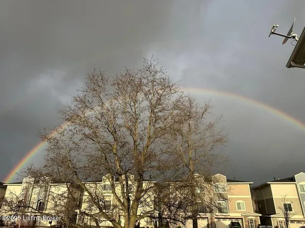 1626 Victory Ct, Prospect, KY 40059