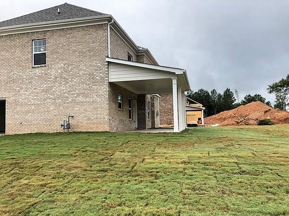3rd image of 2939 Centennial Dr