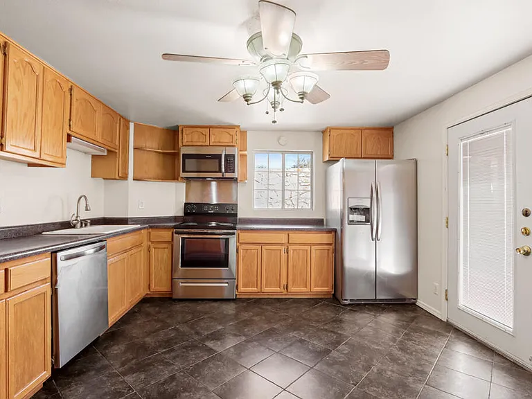 1600 Sumac Dr — Photo 12