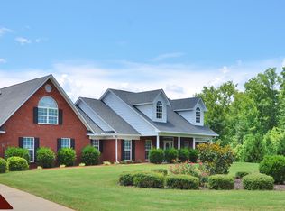 151 Lake Harding Dr, Hamilton, GA 31811