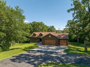 1408 10th St NE, Sauk Rapids, MN 56379