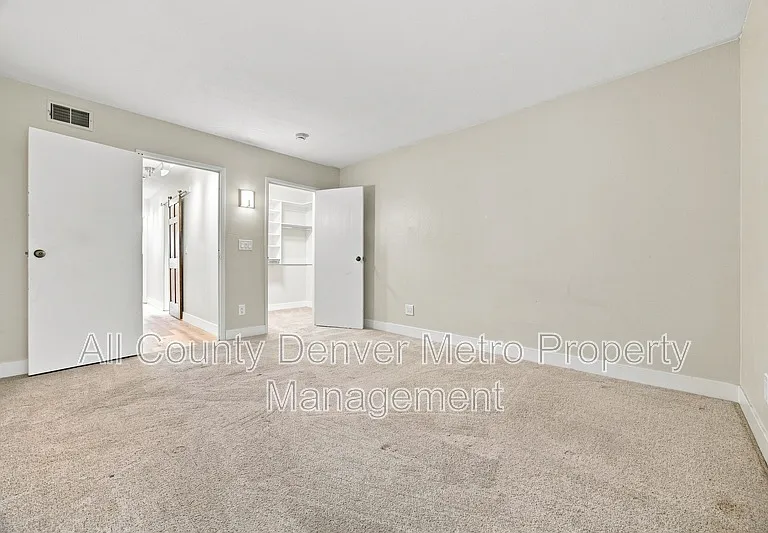 433 Wright St #101 — Photo 13
