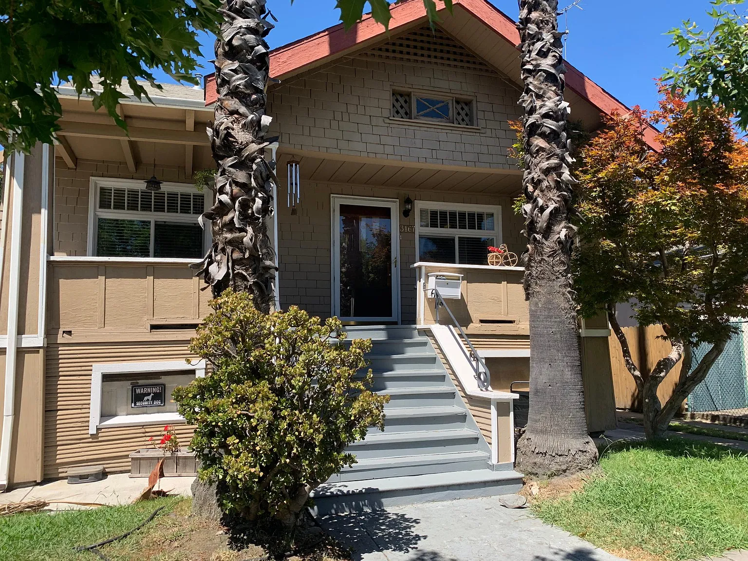 3167 T St photo 1