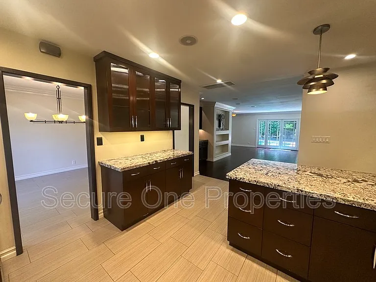 23338 Los Encinos Way — Photo 15