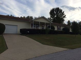 115 Pine Dr, Morgantown, KY 42261