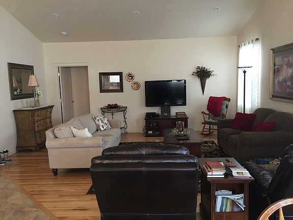 3rd image of 1124 Liberty Dr