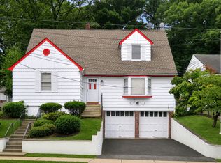 414 Berwick St Floor 2, Orange, NJ 07050