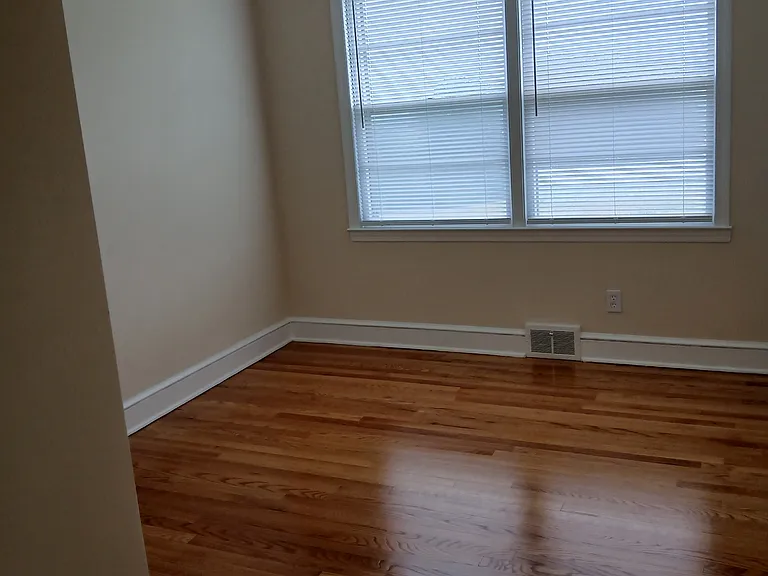 Bed room