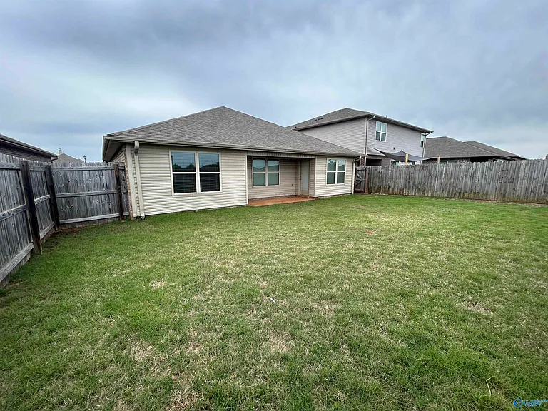122 Daymark Dr — Photo 31