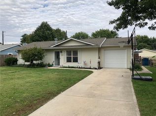 635 Melrose Dr, New Whiteland, IN