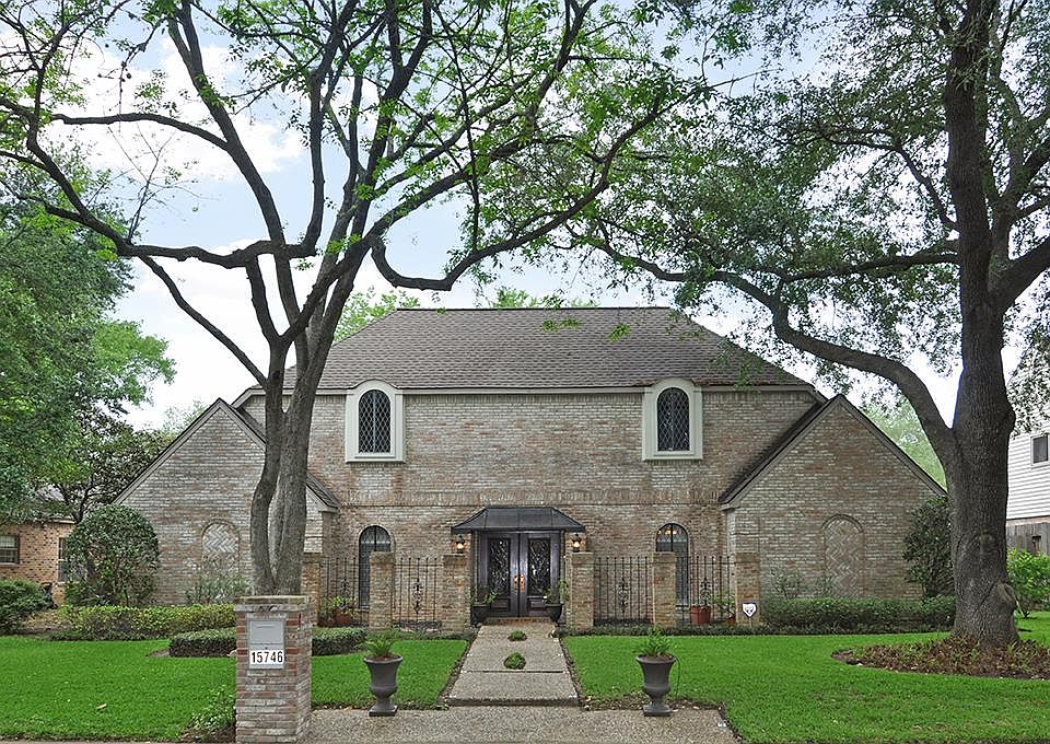 1st image of 15746 Walkwood Dr