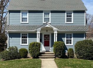 142 Rockland Rd, Fairfield, CT 06825