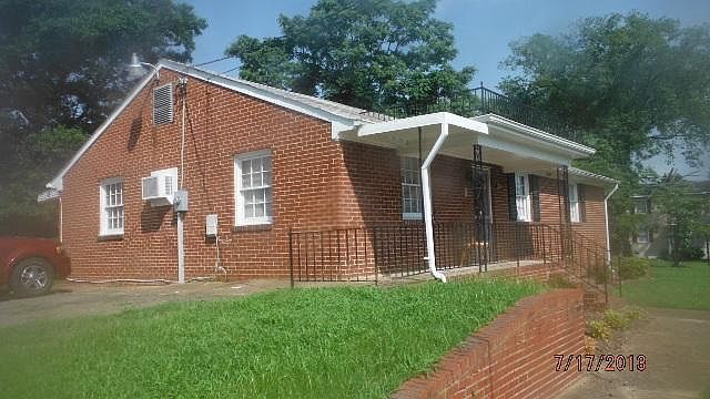 1st image of 2600 Bainbridge St