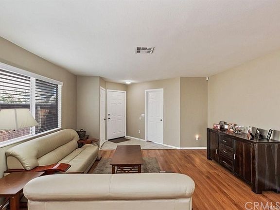 3rd image of 26541 Thoroughbred Ln