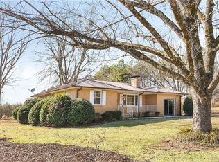 1220 W Oak Hwy, Westminster, SC 29693