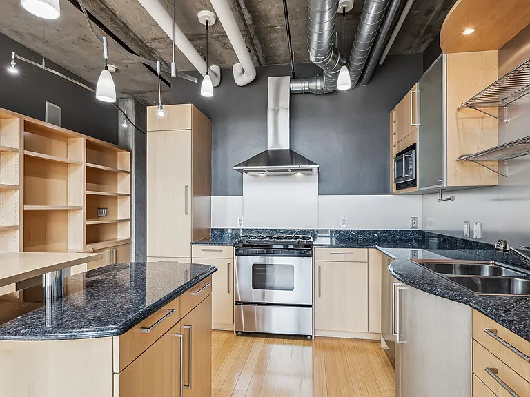 1401 Wewatta St #210 — Photo 13