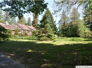 50 Northover Pl, Red Bank, NJ 07701