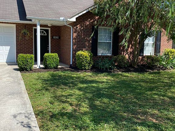 3rd image of 1829 Tillery Square Ln