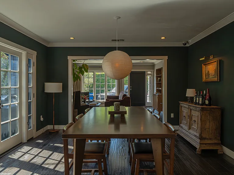 1302 N Fuller Ave — Photo 4