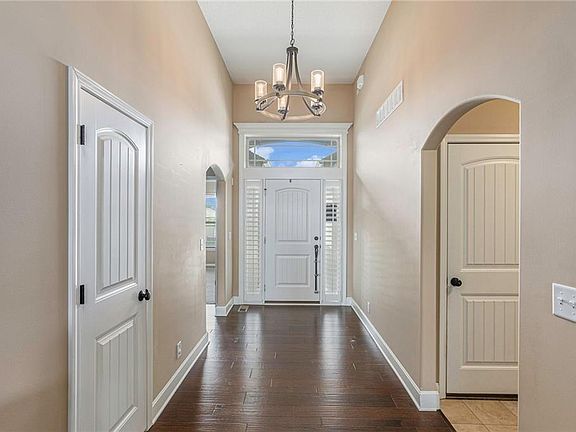 5th image of 816 SE Partridge Ln