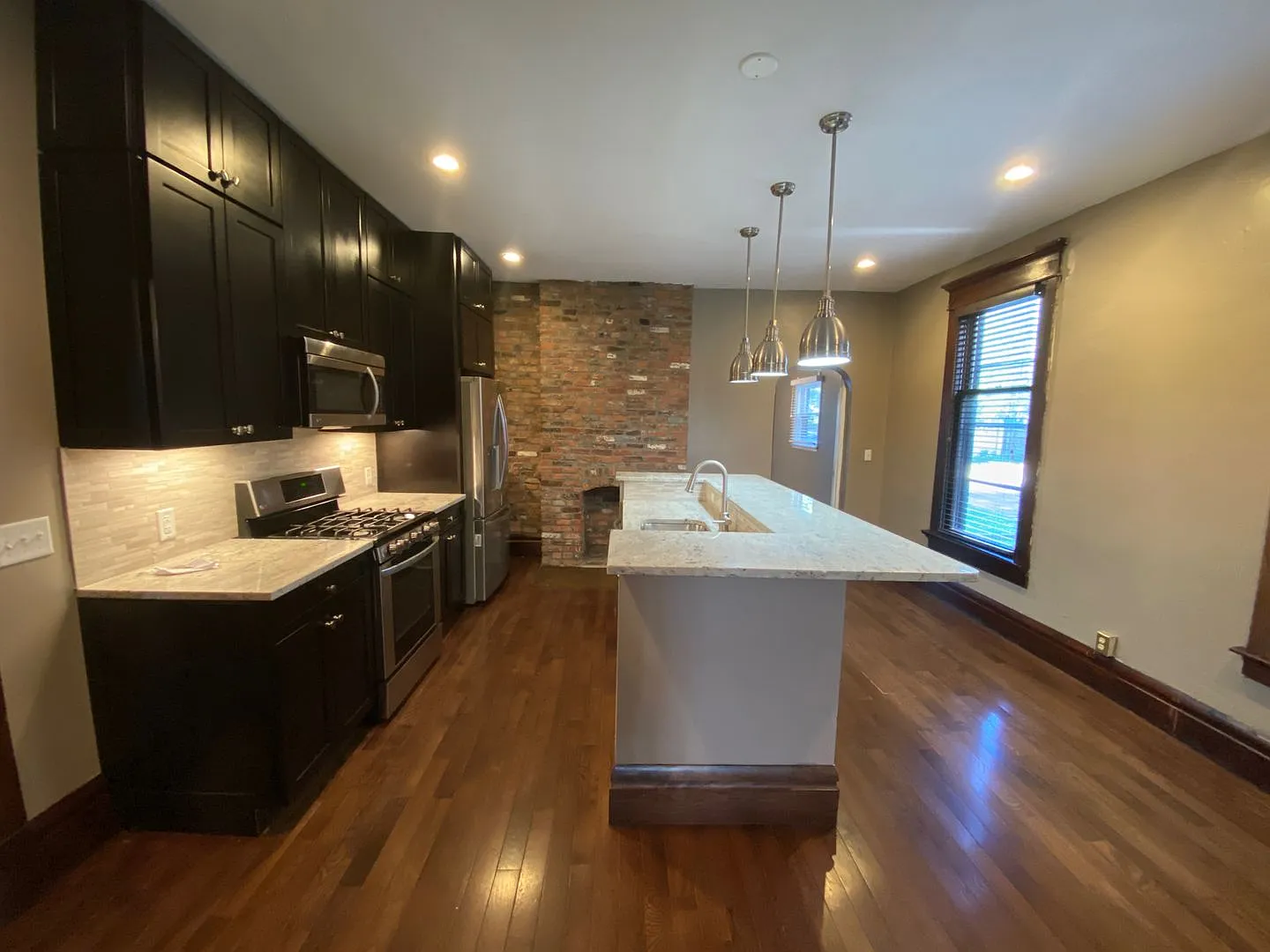 E Northwood Ave 28 TNB — Photo 4