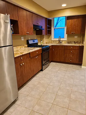 Rented by Astoria Park Realty Group Inc | media 1