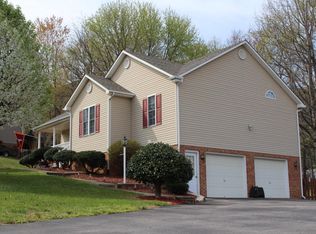 841 Ray St, Roanoke, VA 24019