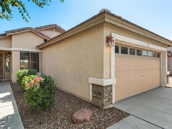 4th image of 13839 N 148th Ln