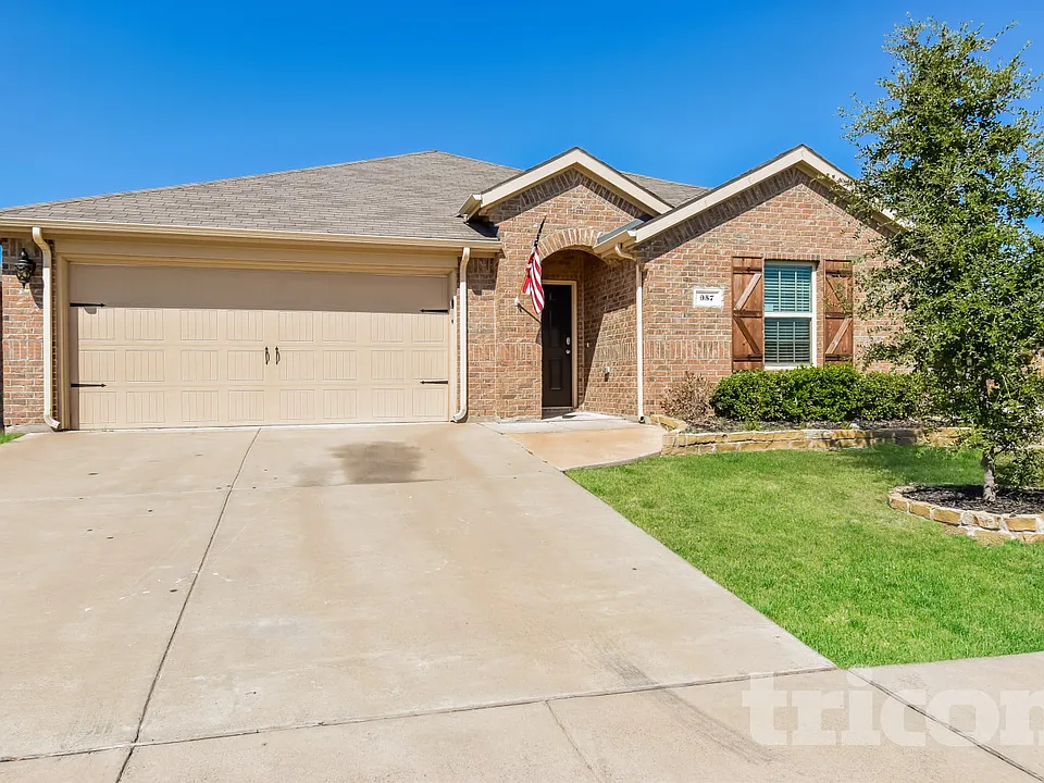 957 Newby Ln