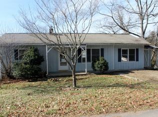 54 McKay St, Franklin, NC 28734