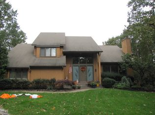 17 Woodlake Ct, Medford, NJ 08055