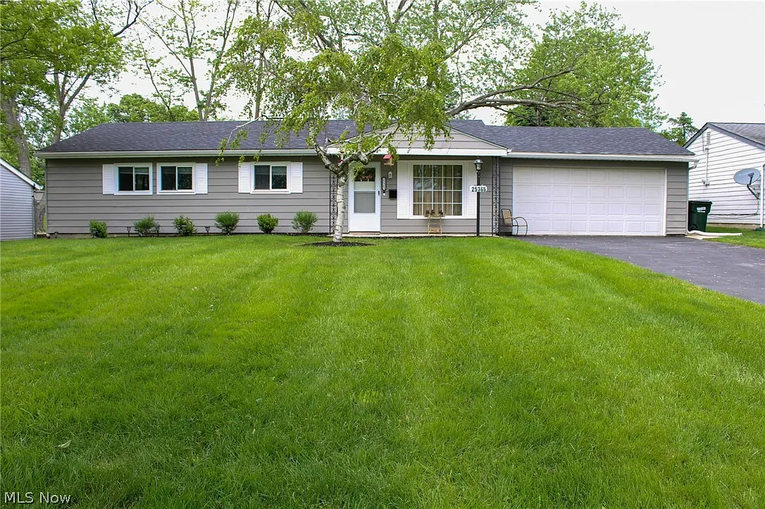 25365 Randolph Rd photo 1