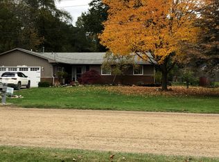 3385 Bendelow Rd, Rochester Hills, MI 48307