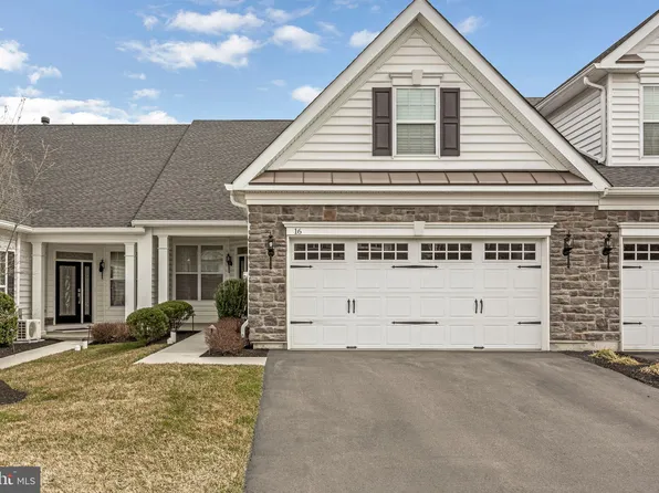 16 Fern Dr, Yardley, PA 19067