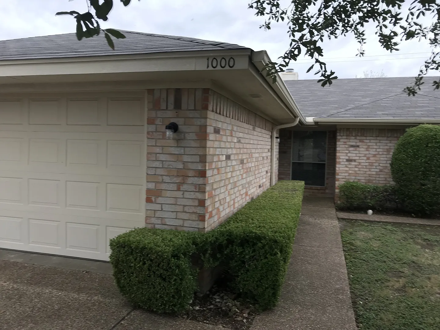 Duplex — Photo 1