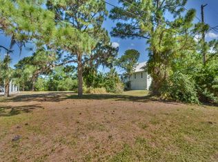 1632 Seabreeze Dr, Tarpon Springs, FL 34689