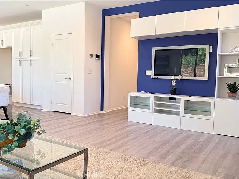 1801 Marquez Way — Photo 8