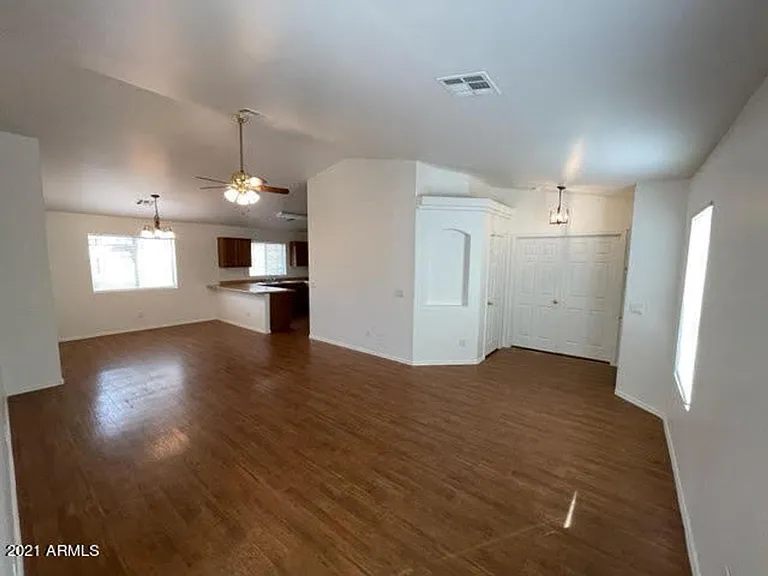 23438 W Cocopah St — Photo 3