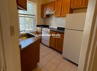 41 Wendell St #33T, Cambridge, MA 02138