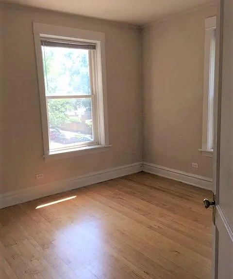5235 N Winchester Ave — Photo 9