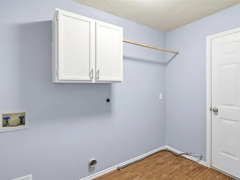120 Mule Deer Ct — Photo 19