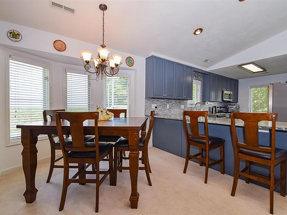 4th image of 3714 Peace Ln