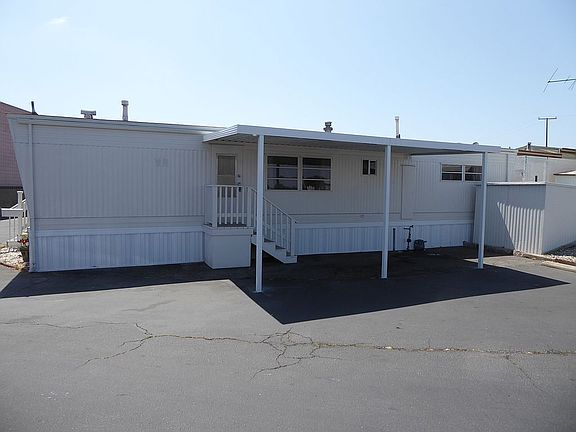 2nd image of 18801 Hawthorne Blvd #1