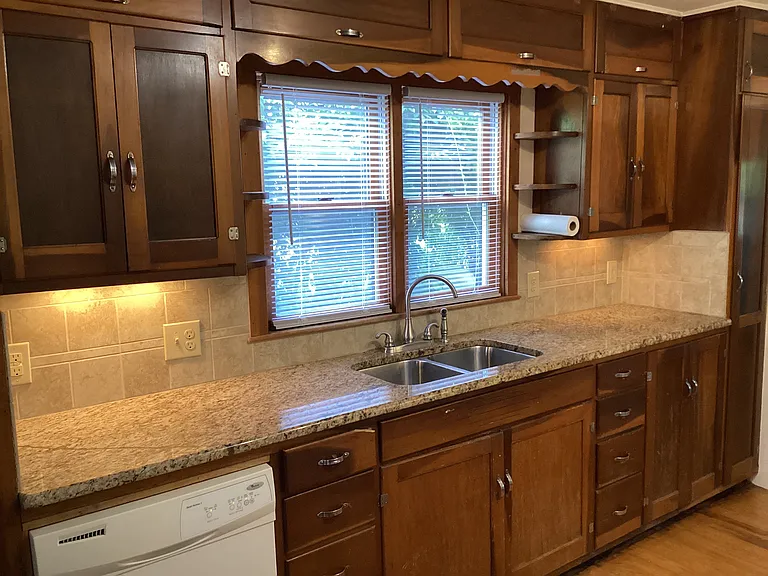 135 Garden Cir #1 — Photo 3