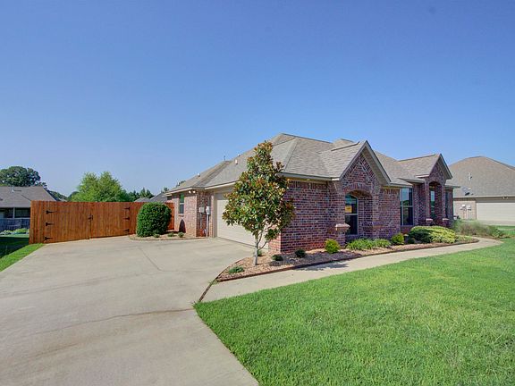 2nd image of 4315 Magee Dr