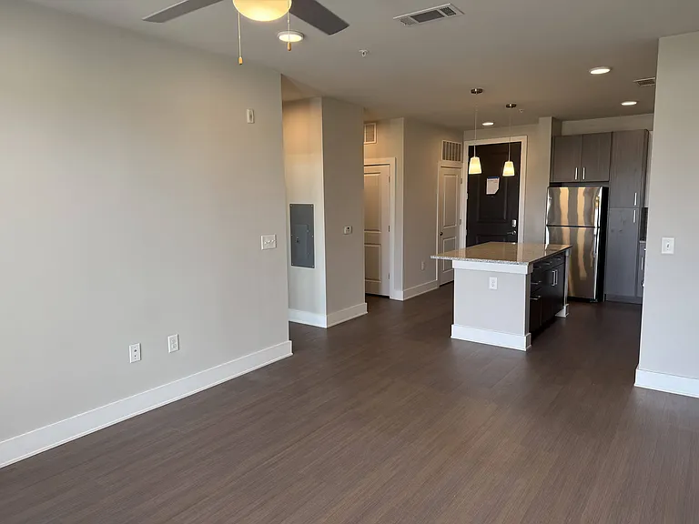 915 Glenwood Apartments on the Beltline — Photo 105