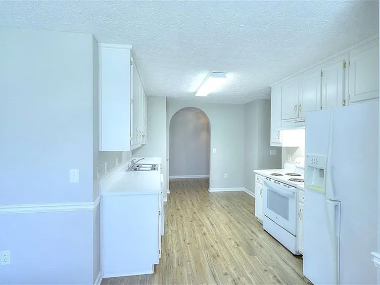 4160 Janel Ln — Photo 31