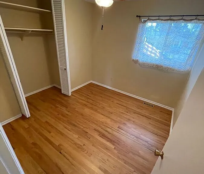 640 E Easter Ave — Photo 17