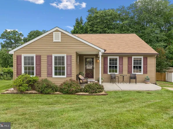 4913 Tartan Hill Rd, Perry Hall, MD 21128