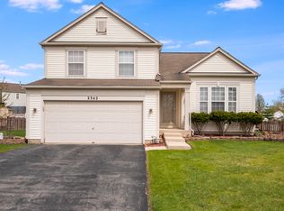 2342 Nantucket Ct, Elgin, IL 60123